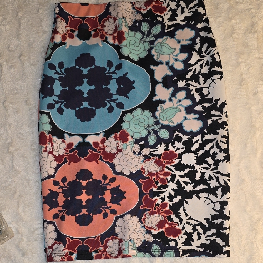 Sequin Hearts Multicolor Floral Midi Skirt